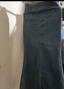 I Want To Sell A Denim Skirt