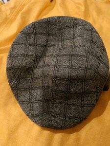 Gray Plaid Driving Cap