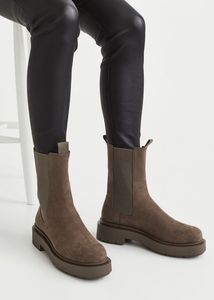 H&amp;M Chelsea Boots