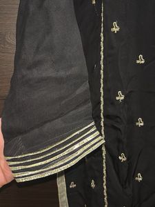 Elegant Black Kurta Set With Inner Inside