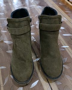 Olive Boots