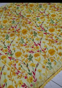Floral Print Saree And Golden Blouse Piece