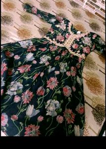Heavy Nack Work anarkali kruta Set💞