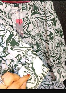 Beautiful Dress 🤍💚