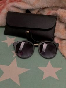 Stylish Sunglasses with Case