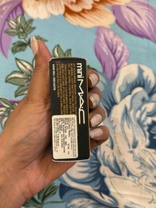 MAC Studio Fix Foundation NC 37