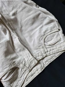 Wide-Leg Jeans