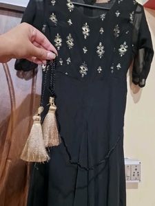 Elegant Black Embellished Dress Medium size