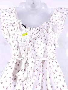 White Floral Printed Playsuit (Women&#39;s)