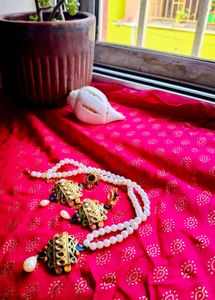 Voylla Kundan And Beads Beautiful Jwellery Set