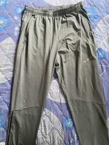 Nike Men Jogger!