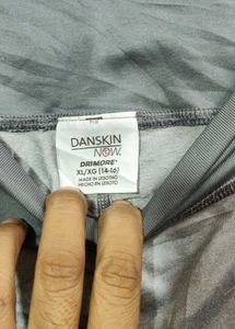 Women Pocket Legging Size 32/34
