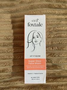 Foxtale Super Glow Face Wash