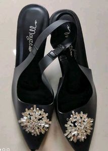 Cinderella Heeled Black - Size 7
