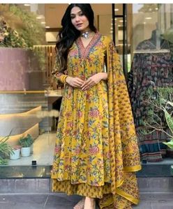 BRAND NEW KURTA SET WITH PLAZZO AND DUPPATTA