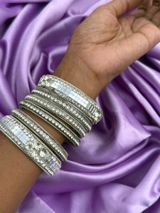 Sparkling Bangle Set