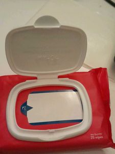 LIT Makeup Remover Wipes