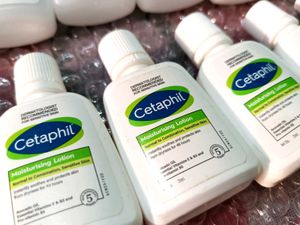 Cetaphil Cleanser And Moisturizing Lotion