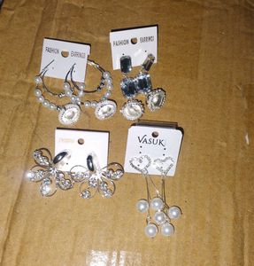 4 Sparkling Earring Set