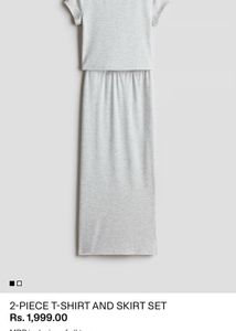 H&amp;M Tshirt And Slit Skirt Co-ord Set