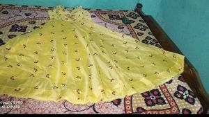Elegant Yellow Ethnic Gown