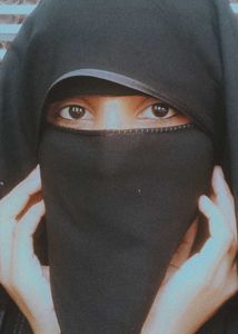 Elegant Black Niqab Nose Pis