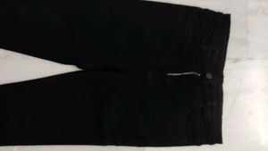 Black Skinny Jeans