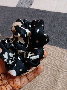 Spotted Hair Scrunchie