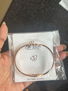 Elegant Gold-Tone Bracelet Anti Tarnish