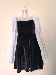 Black And White Long Sleeves Dress
