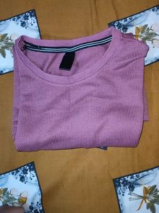 oversized pink tshirt
