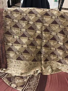 Brown Geometric Print Saree