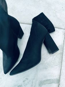 truffle collection Black Ankle Boots