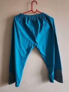 Night Wear Top And Capri