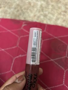 NYX Lingerie XXL Lipstick