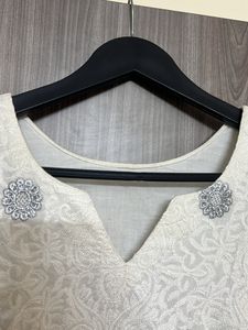 White Chikankari Kurti :13