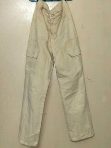 Women&#39;s Beige Cargo Jeans-Straight Fit-High Waist