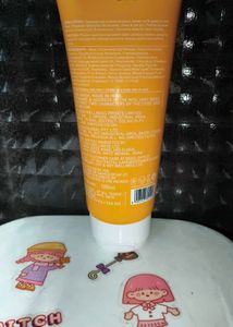 Dot &amp; Key Face Wash