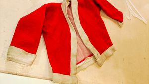 Cap With Free Crismus Dress And Mat