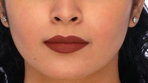 Plum Crayon Lip stick