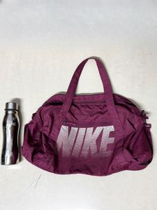 NIKE Gym Club Duffel Bag | 15L