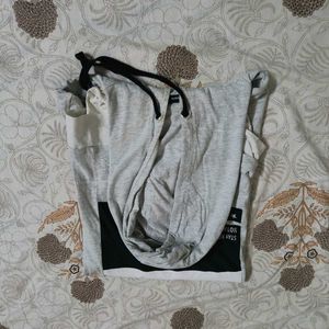 Graphic Print hooded Tee