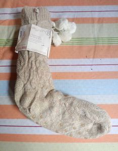 Cozy Cable Knit Socks New 10/10