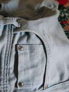 Baggy Ripped Jeans