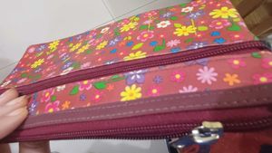 stationary pouche