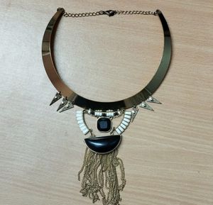 SHOPPER&#39;S STOP NECKLACE
