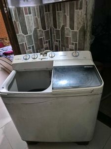 6.5 Lt Semi Automatic Samsung Washing Machine