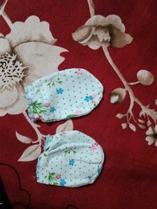 Floral Baby Mittens