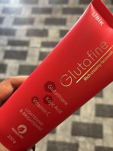 Glutafine Face Wash