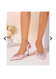 Baby Pink Bow Heels